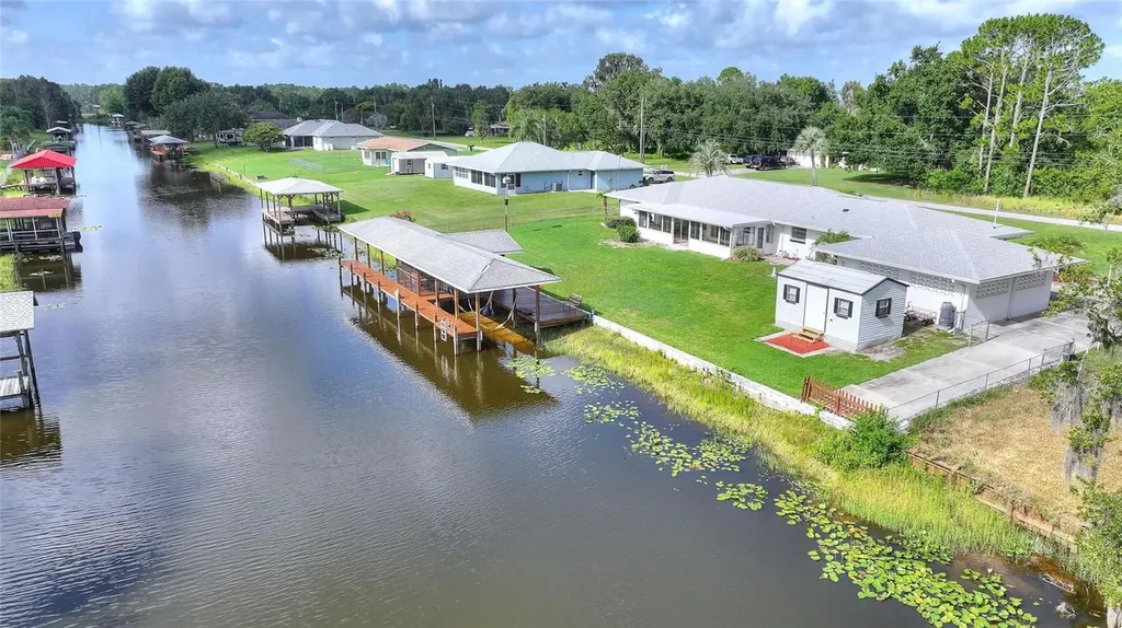 6197 Amaryllis Drive Indian Lake Estates FL 33855