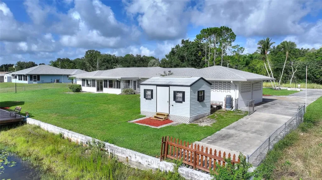 6197 Amaryllis Drive Indian Lake Estates FL 33855