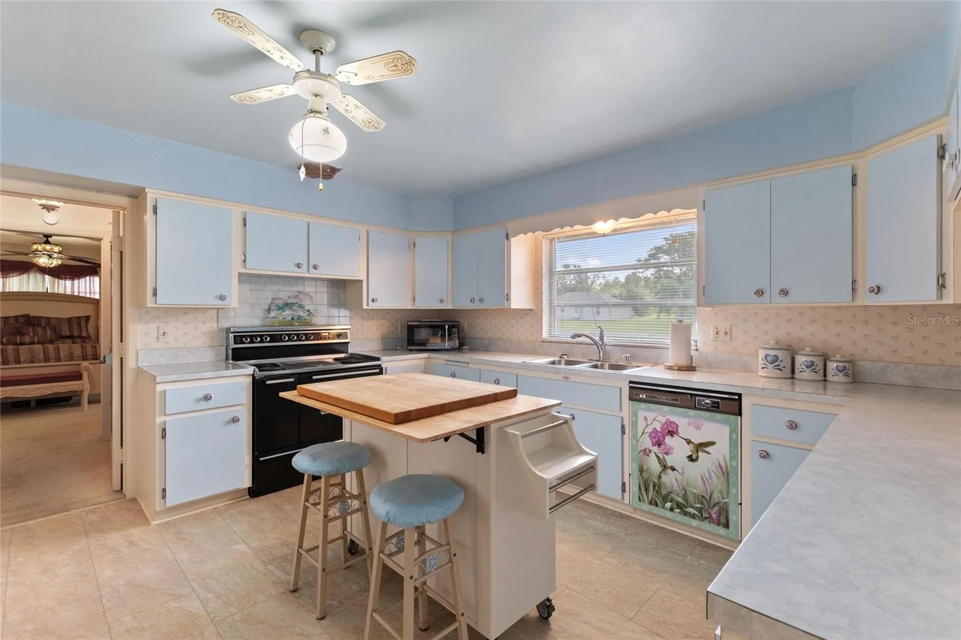 6197 Amaryllis Drive Indian Lake Estates FL 33855