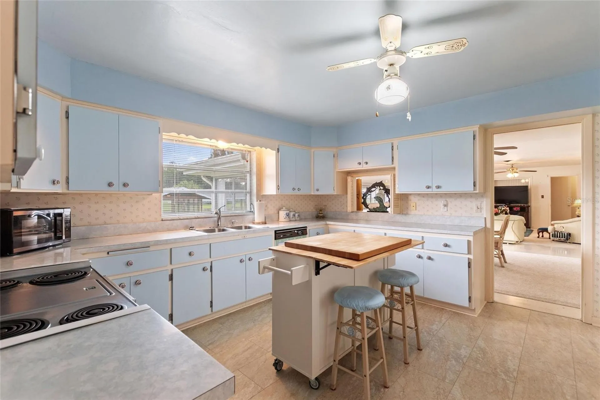 6197 Amaryllis Drive Indian Lake Estates FL 33855