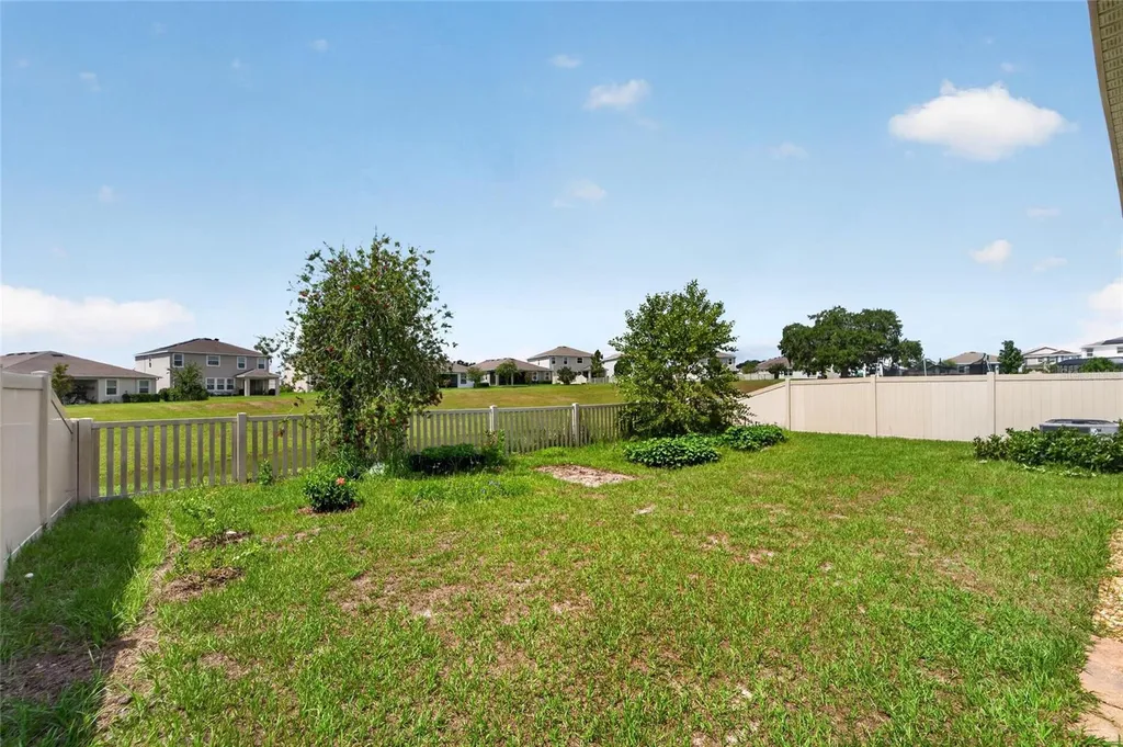 10675 Tally Fawn Loop San Antonio FL 33576