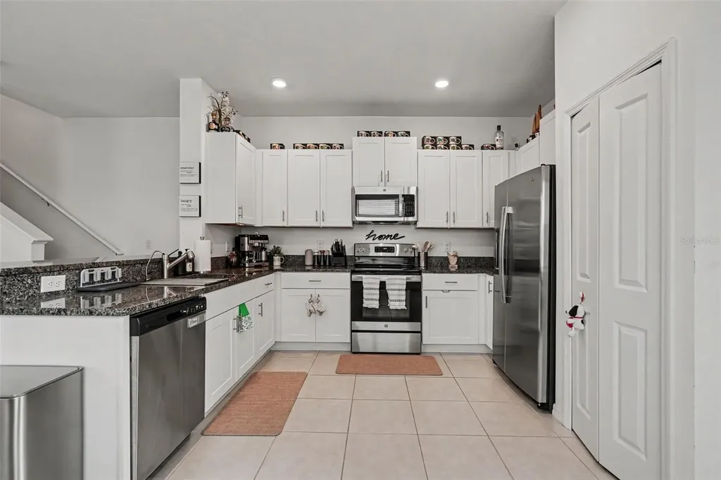 32137 Powderpuff Mimosa Drive San Antonio FL 33576