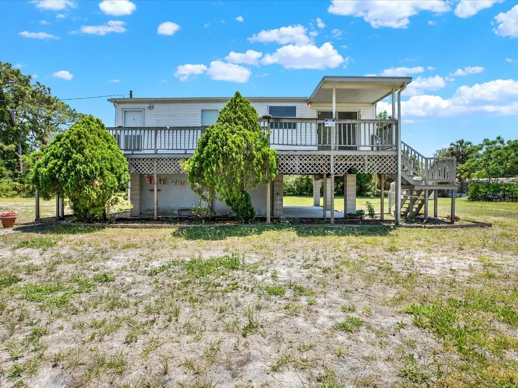 7606 Detroit Avenue Hudson FL 34667