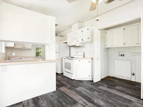7606 Detroit Avenue Hudson FL 34667