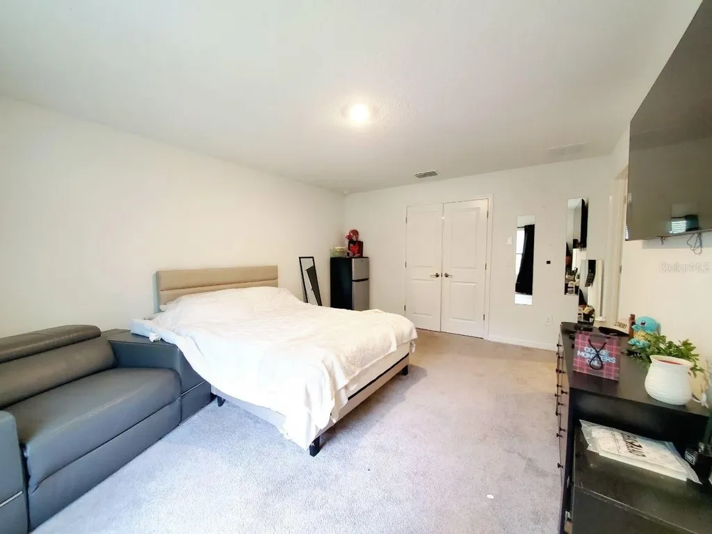 10268 Trumpet Honeysuckle Way San Antonio FL 33576