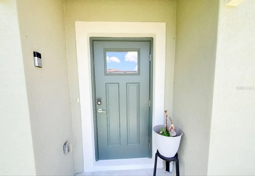10268 Trumpet Honeysuckle Way San Antonio FL 33576