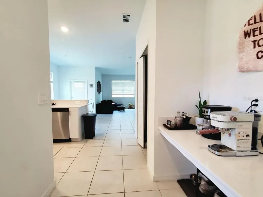 10268 Trumpet Honeysuckle Way San Antonio FL 33576