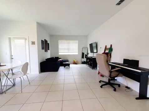10268 Trumpet Honeysuckle Way San Antonio FL 33576