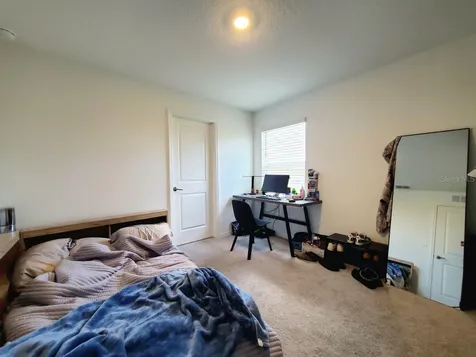 10268 Trumpet Honeysuckle Way San Antonio FL 33576