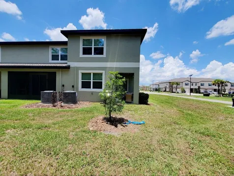 10268 Trumpet Honeysuckle Way San Antonio FL 33576