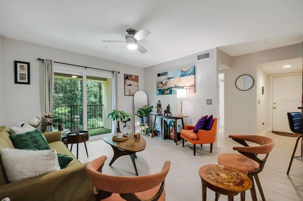 738 Crest Pines Drive Orlando FL 32828