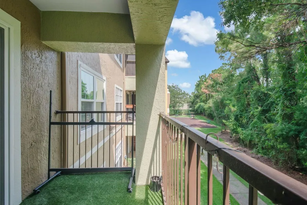738 Crest Pines Drive Orlando FL 32828