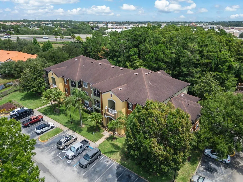 738 Crest Pines Drive Orlando FL 32828
