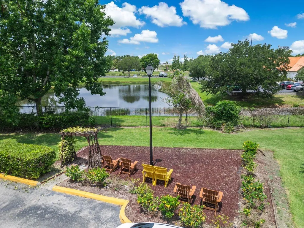 738 Crest Pines Drive Orlando FL 32828