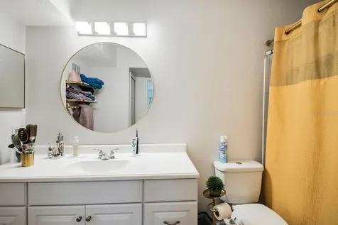 738 Crest Pines Drive Orlando FL 32828