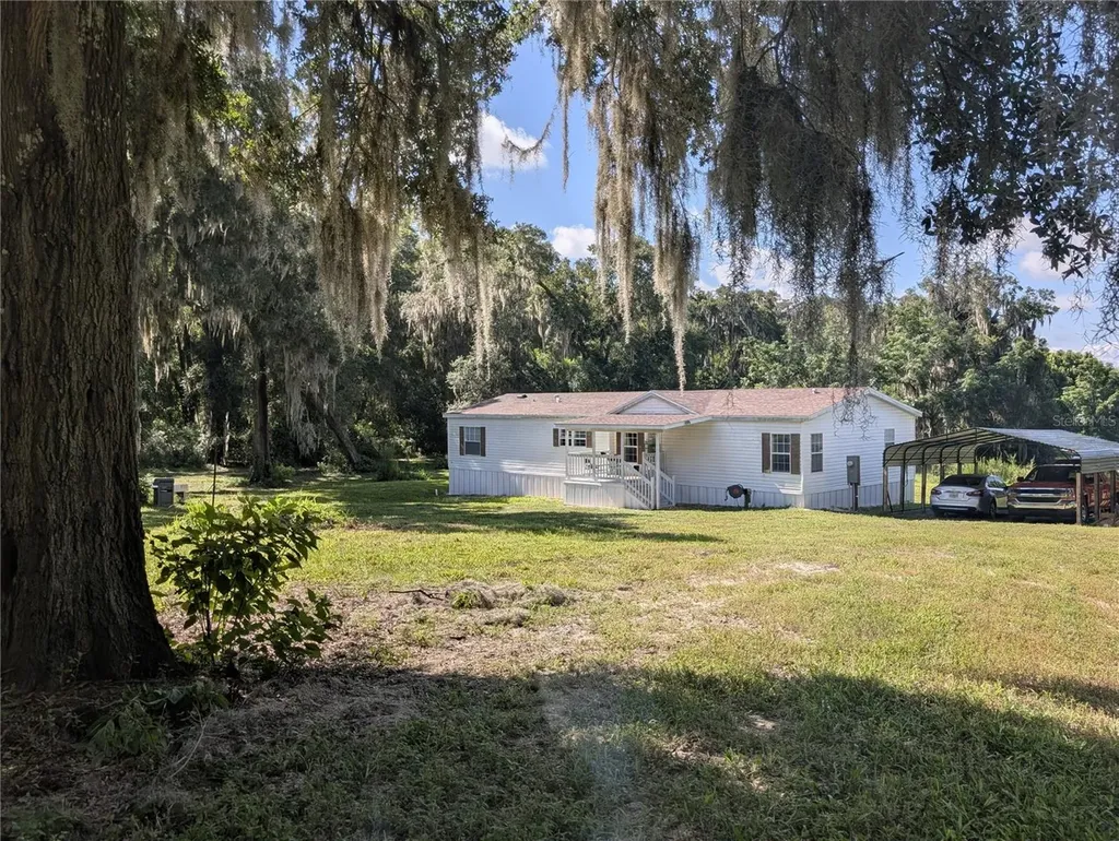 123 Amos Road Crescent City FL 32112
