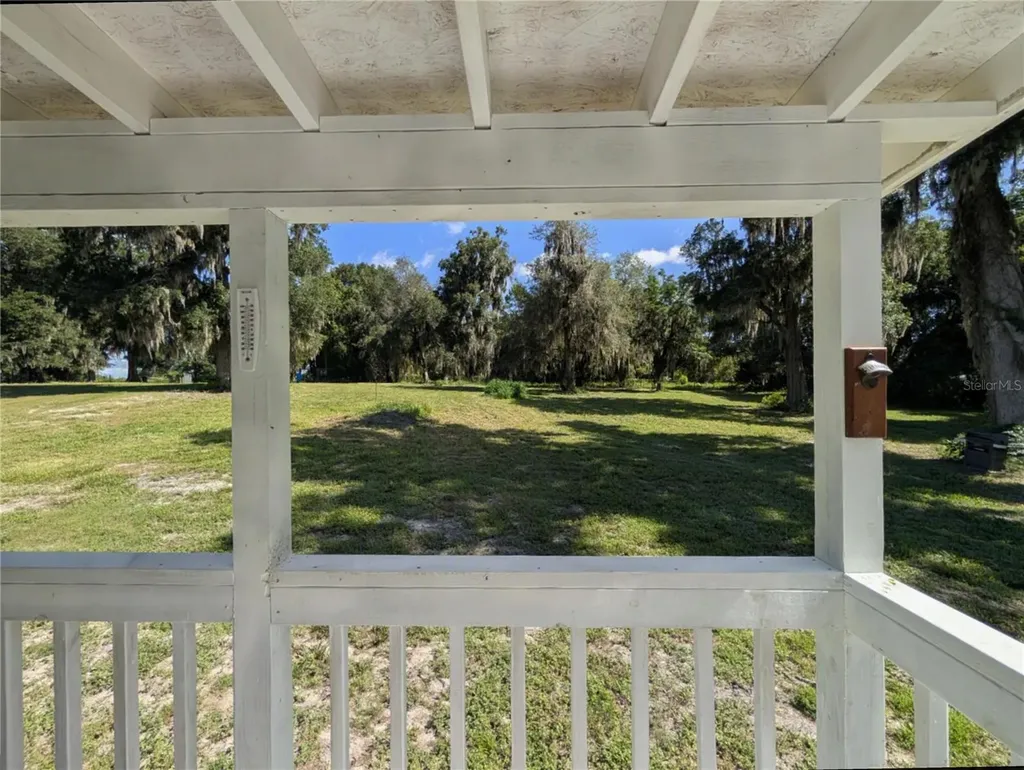 123 Amos Road Crescent City FL 32112