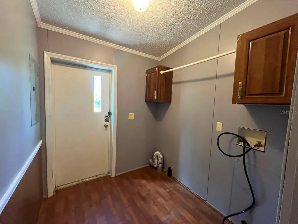 123 Amos Road Crescent City FL 32112
