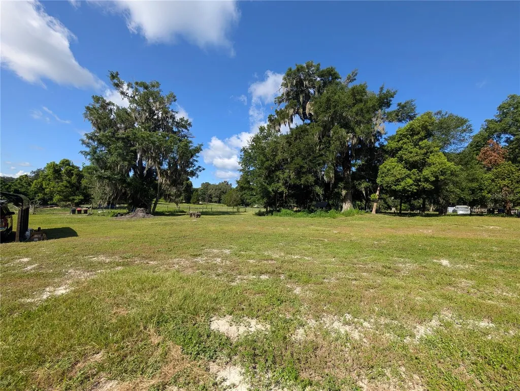 123 Amos Road Crescent City FL 32112
