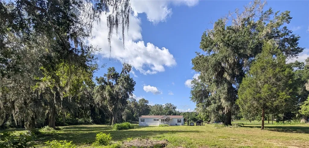 123 Amos Road Crescent City FL 32112
