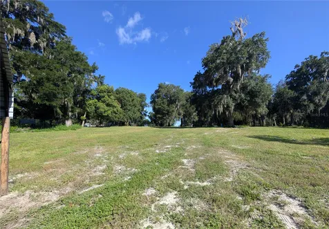 123 Amos Road Crescent City FL 32112