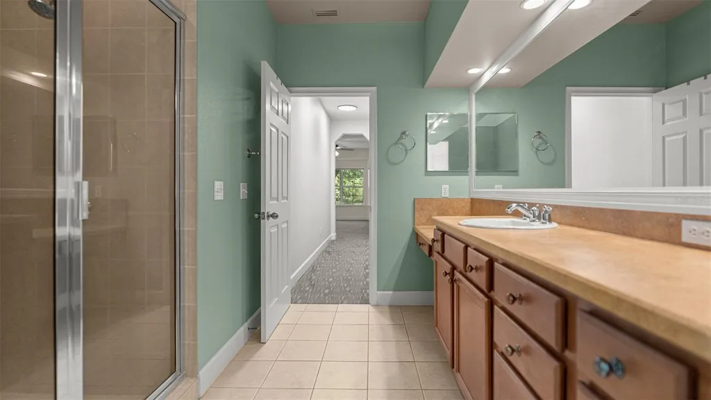 1852 NW 34th Street Gainesville FL 32605