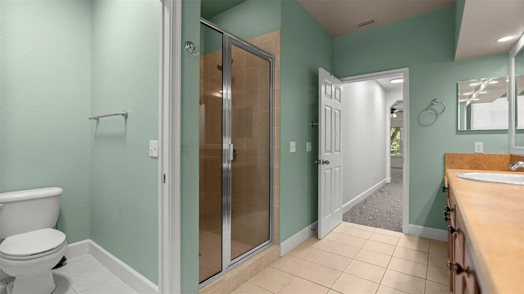 1852 NW 34th Street Gainesville FL 32605
