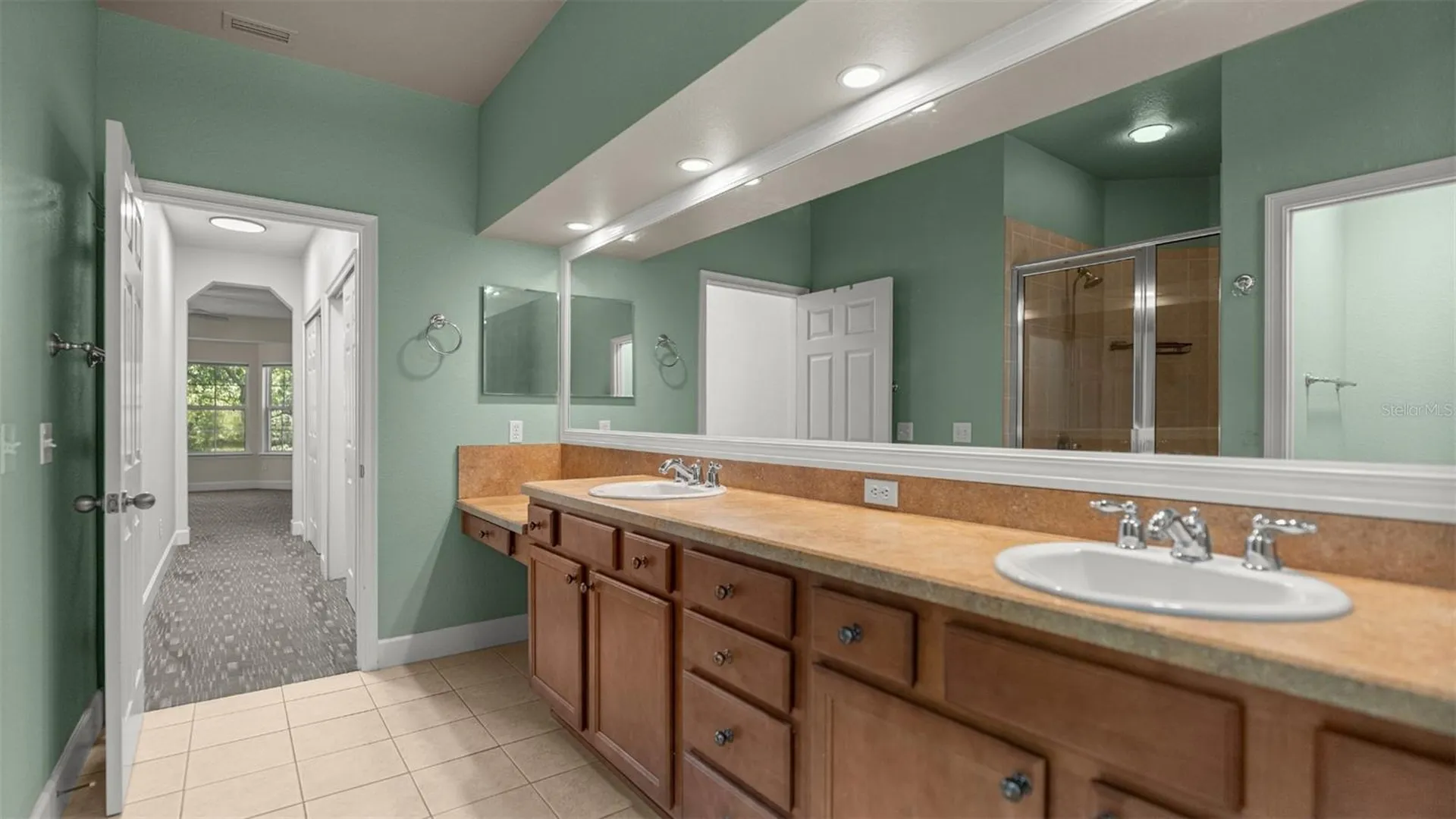 1852 NW 34th Street Gainesville FL 32605