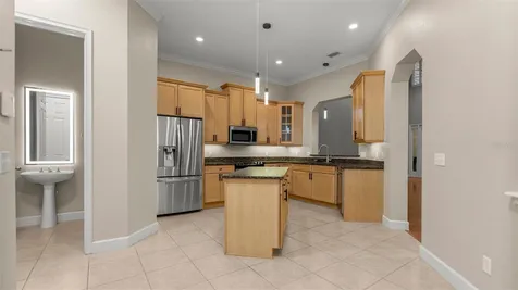 1852 NW 34th Street Gainesville FL 32605
