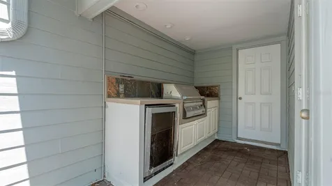 1852 NW 34th Street Gainesville FL 32605