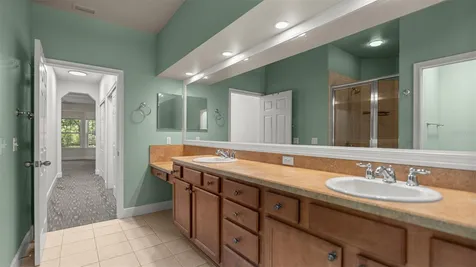 1852 NW 34th Street Gainesville FL 32605