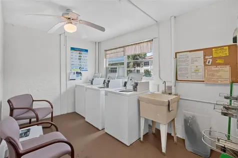 5705 80th Street N St Petersburg FL 33709