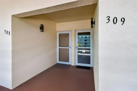 5705 80th Street N St Petersburg FL 33709