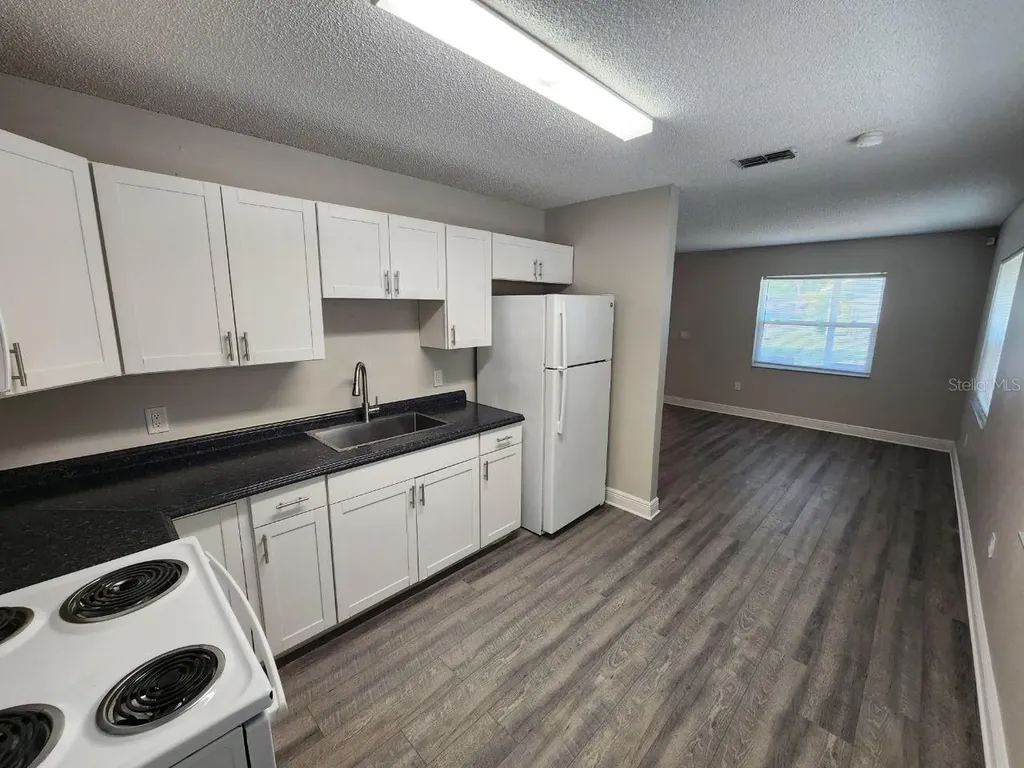 1209 62nd Avenue E Bradenton FL 34203