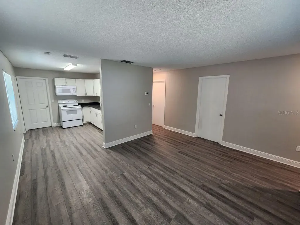 1209 62nd Avenue E Bradenton FL 34203