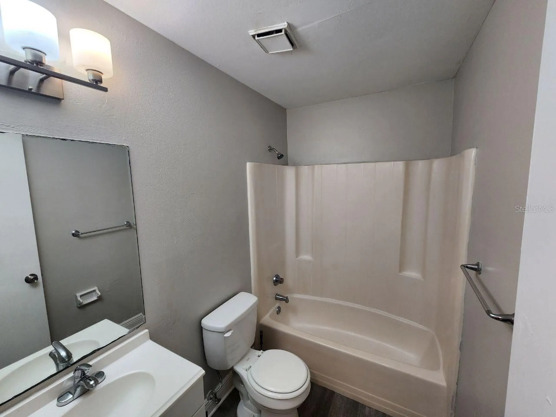 1209 62nd Avenue E Bradenton FL 34203