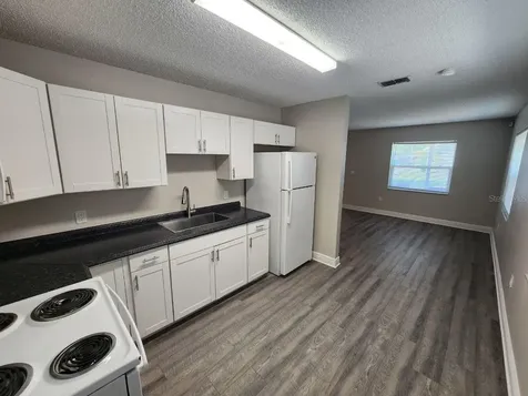 1209 62nd Avenue E Bradenton FL 34203