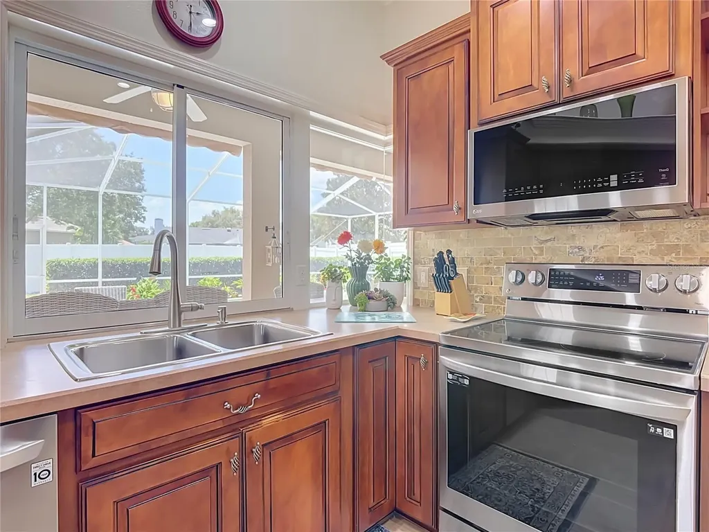 1953 Viewpoint Landings Road Lakeland FL 33810