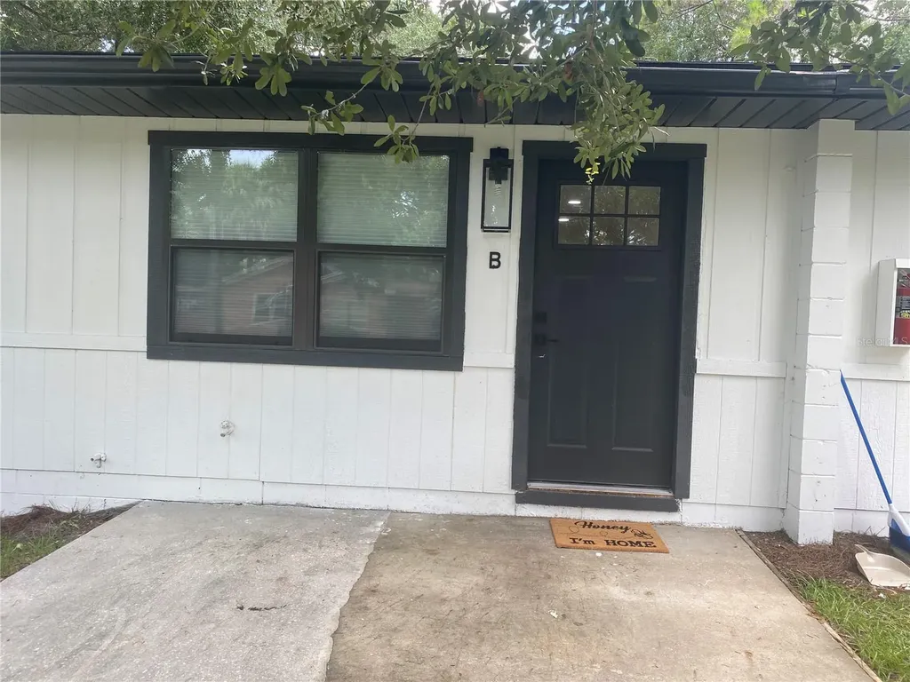 704 Angelina Lane Lakeland FL 33801