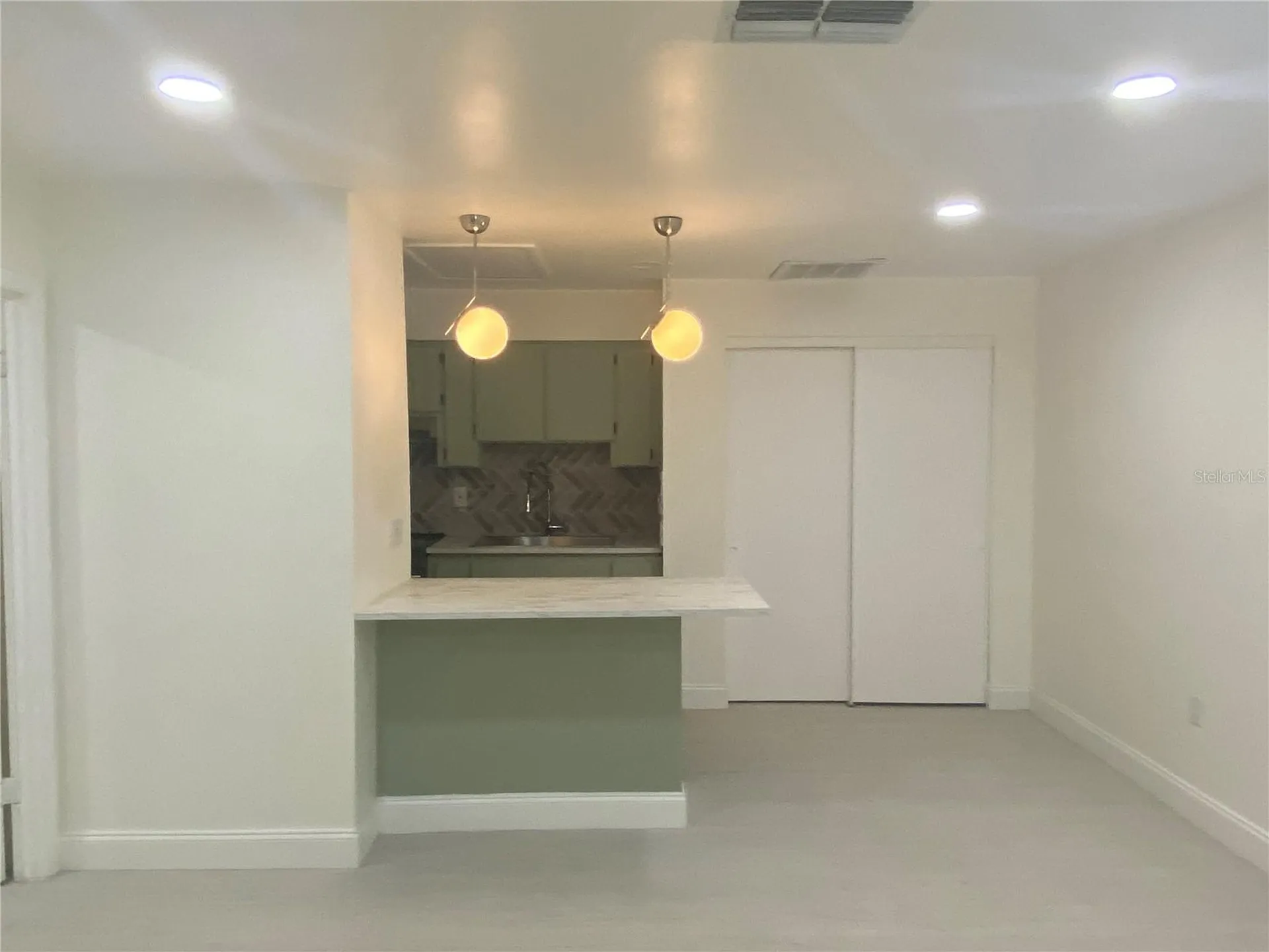 704 Angelina Lane Lakeland FL 33801
