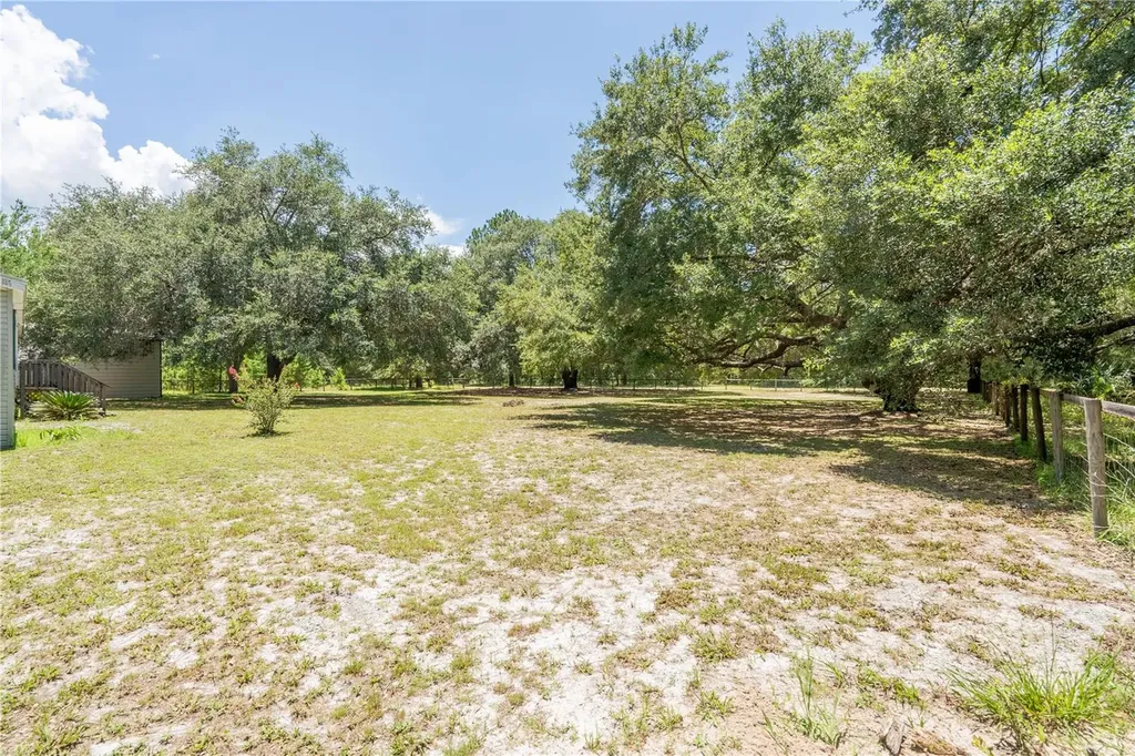 7392 NE 192nd Place Citra FL 32113