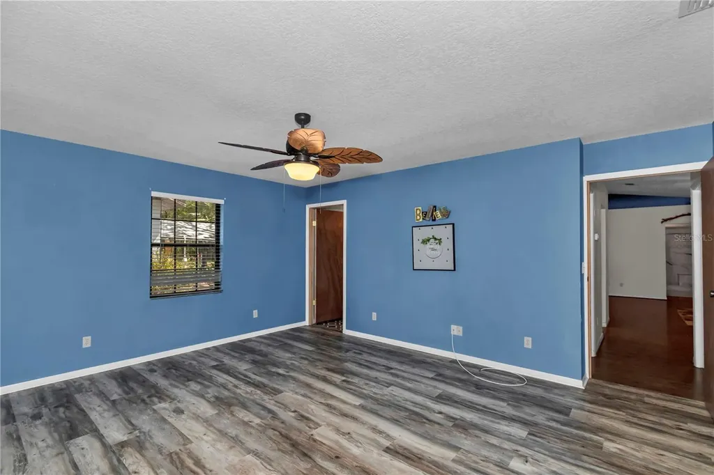 16365 SE 17th Street Ocklawaha FL 32179