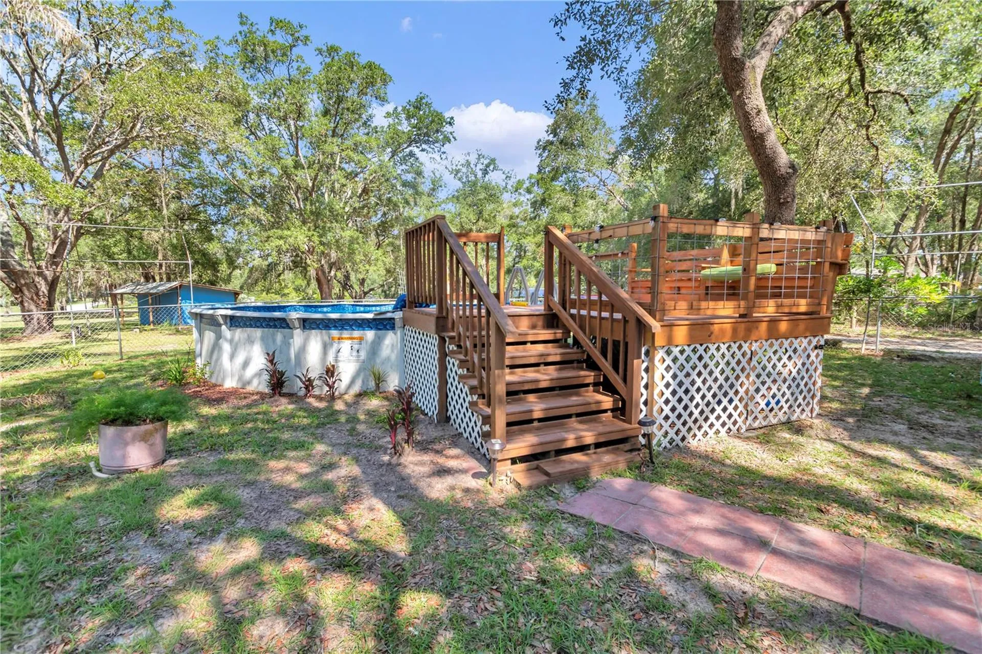 16365 SE 17th Street Ocklawaha FL 32179