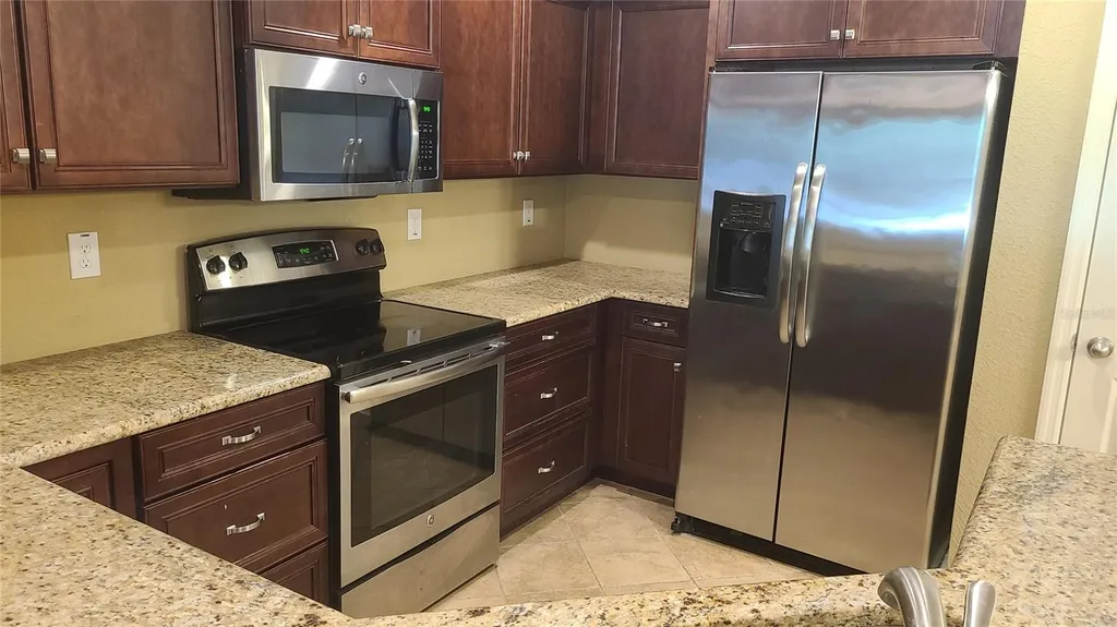 2914 Royal Tuscan Lane Valrico FL 33594