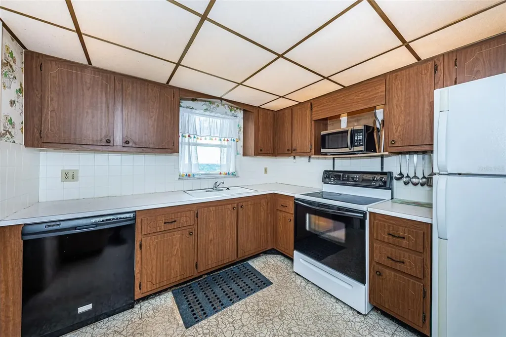 4750 Cove Circle St Petersburg FL 33708