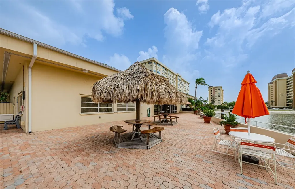 4750 Cove Circle St Petersburg FL 33708