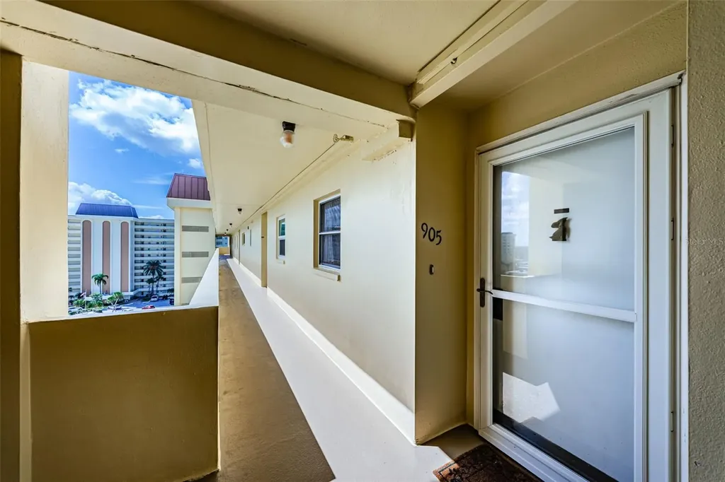 4750 Cove Circle St Petersburg FL 33708