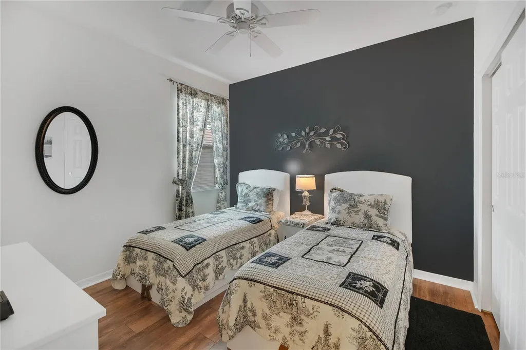 2580 Plumadore Drive Grand Island FL 32735