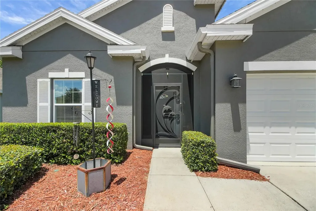 2580 Plumadore Drive Grand Island FL 32735