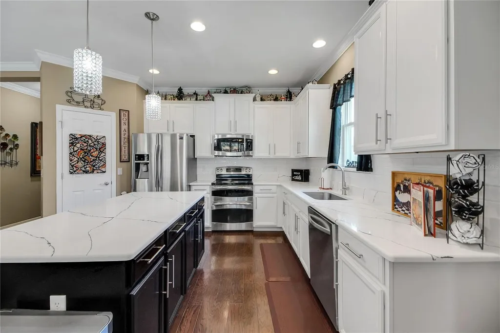 2580 Plumadore Drive Grand Island FL 32735